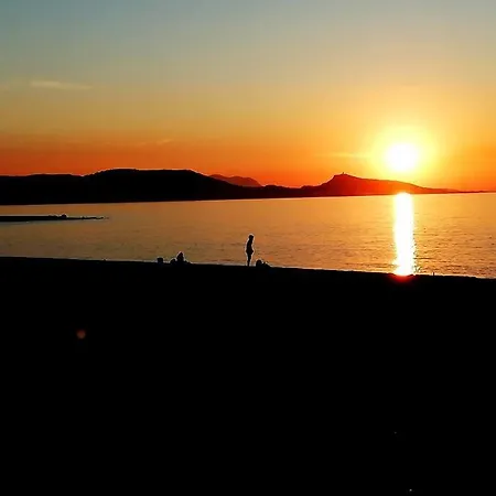 Tinyvibe - Downtown Seabreeze Lägenhet *