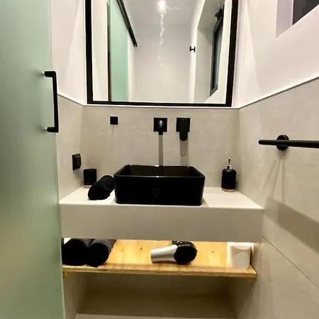 Tinyvibe - Downtown Seabreeze Apartman *