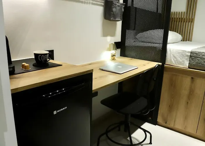 Tinyvibe - Downtown Seabreeze *